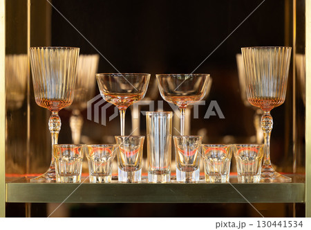 Luxury Bar Glassware, Deluxe crystal showing glass mix type and size for pub cocktails liquor serve 130441534