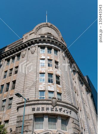 神戸 旧居留地の商船三井ビルディング 130443343