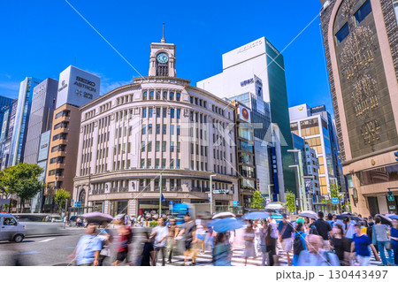日本の東京都市景観9月2日。東京・銀座。セイコーハウス銀座などを望む 日本の東京都市景観9月2日。東京・銀座。セイコーハウス銀座などを望む 130443497