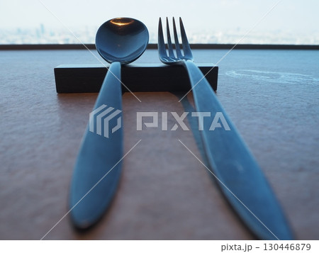 スプーンとフォーク 130446879