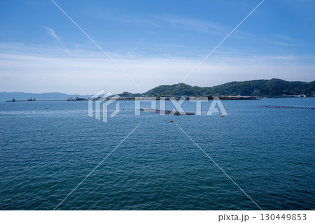 鹿児島指宿の青い海と青い空 130449853