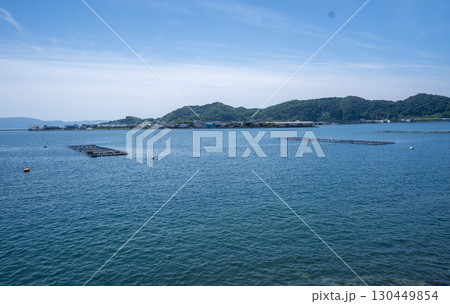 鹿児島指宿の青い海と青い空 130449854