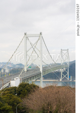 福岡県北九州市　和布刈公園第二展望台からの眺望　関門橋 130450197