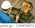 タブレットで制御する産業用ロボット 130450672