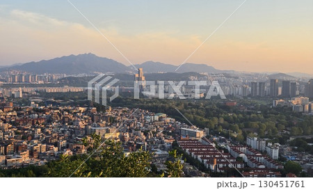 sunset seoul 130451761