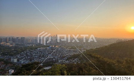 sunset seoul sunset seoul 130451764