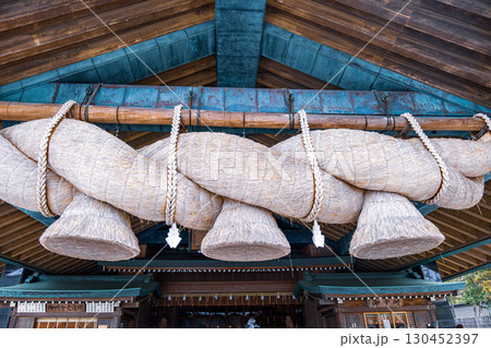 【#島根】出雲大社神楽殿の大しめ縄  130452397
