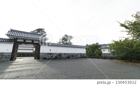 小田原城址の夏 130453012