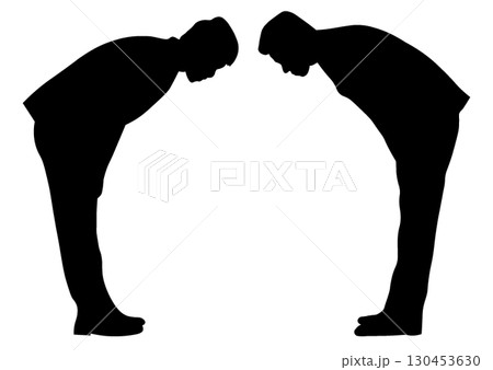お辞儀する二人のビジネスマンのシルエット 130453630