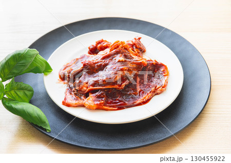 焼肉用味付け牛サガリ 130455922