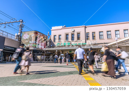 日本の東京都市景観 上野駅や電車などを望む=1日 日本の東京都市景観 上野駅や電車などを望む=1日 130457059