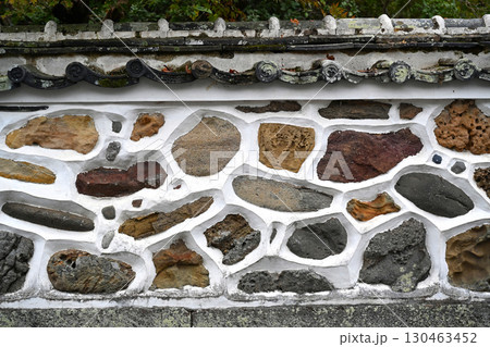 五色塀（草場小路・長崎県大村市） 130463452