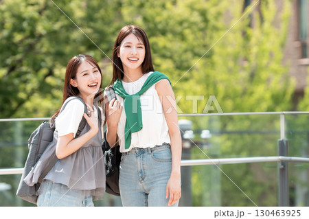 女子大生　キャンパスライフ　大学 130463925