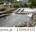 日本の川の魚道と堰　らせん式　階段式　前面式 130464322