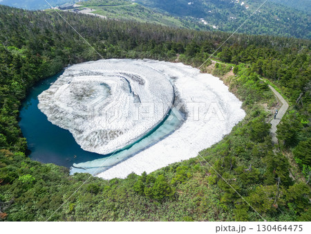 空撮「岩手県・秋田県」八幡平のドラゴンアイの風景 130464475