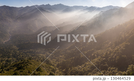 太鼓岩からのパノラマ　洋上アルプス屋久島(夏 130464529