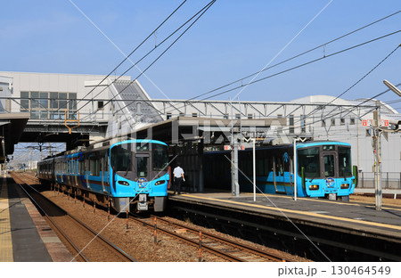 IRいしかわ鉄道 松任駅に止まる521系電車 IRいしかわ鉄道 松任駅に止まる521系電車 130464549