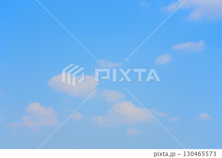 ブルー系 　背景素材 130465573