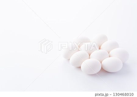 白い卵 白い卵 130468010