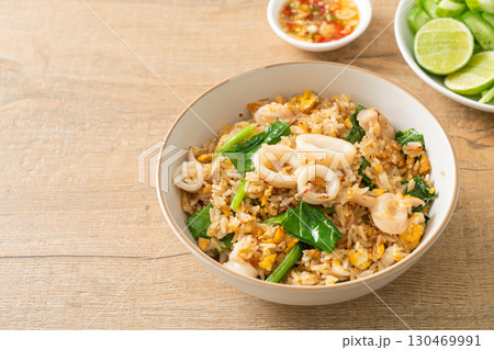 Fried rice with squid or octopus 130469991