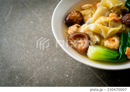 pork dumpling soup with shrimps and vegetable pork dumpling soup with shrimps and vegetable 130470007