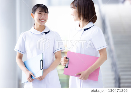 医療 女性看護師のポートレート 医療 女性看護師のポートレート 130471893