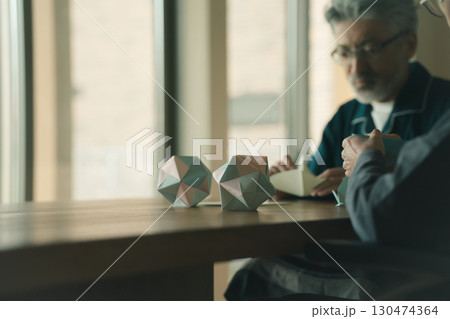 高齢者施設の入居者 高齢者施設の入居者 130474364