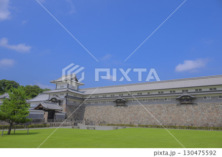 金沢城 快晴素材 130475592