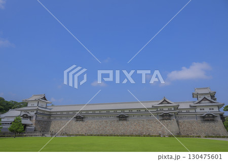 金沢城 快晴素材 130475601