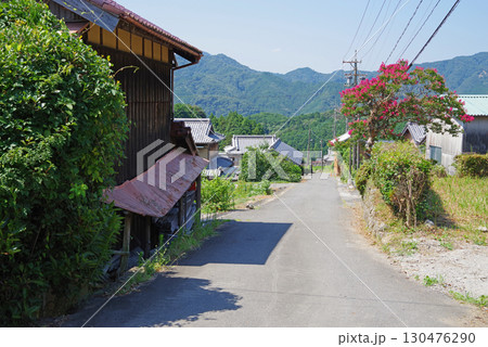 昔ながらの田舎風景（三重県 亀山市 安坂山町 坂本地区） 130476290