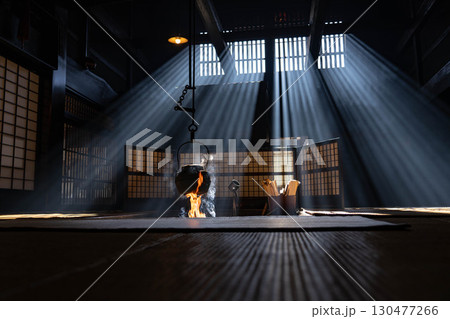 【光芒素材】冬の風物詩・妻籠宿脇本陣奥谷の光芒【長野県】 130477266