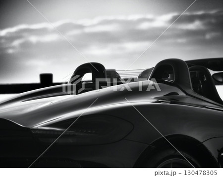 黒いオープンカー 130478305