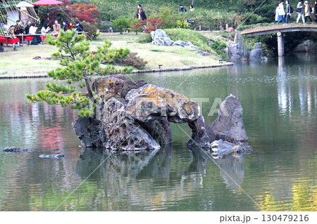 六義園の秋模様【東京都文京区】 130479216