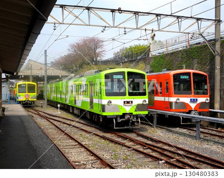 2014.4.10 流鉄流山駅 流鉄5000系5002、5004、5005編成旧塗装 2014.4.10 流鉄流山駅 流鉄5000系5002、5004、5005編成旧塗装 130480383