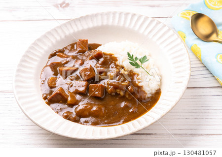 ランチョンミートカレー ランチョンミートカレー 130481057