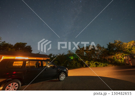 日本の岡山県備前市の頭島のとても美しい星空 130482655