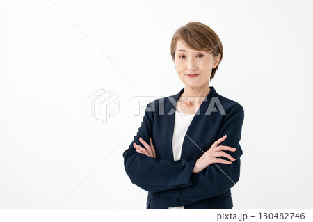女性 ビジネス ポートレート 女性 ビジネス ポートレート 130482746