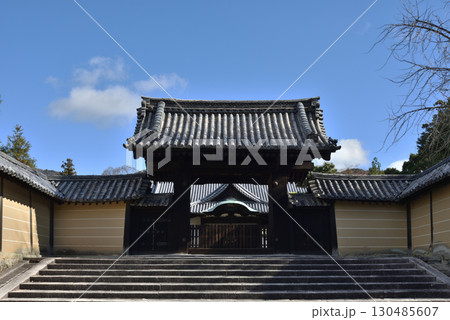 随心院　薬医門(京都市山科区) 130485607
