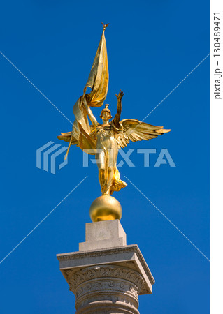 Gold winged Victory statue World War I memorial 130489471