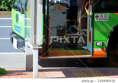 路線バスの停留所 イメージ 路線バスの停留所 イメージ 130490416