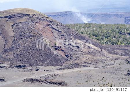 キラウエア・イキ・クレーターの噴火口跡 キラウエア・イキ・クレーターの噴火口跡 130491137