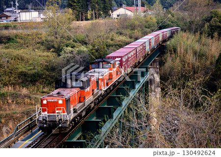 2007年 紀勢本線を走るDD51重連コンテナ貨物列車 2007年 紀勢本線を走るDD51重連コンテナ貨物列車 130492624