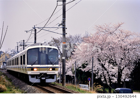 2007年　複線化前の奈良線を行く221系みやこ路快速4両 130492644