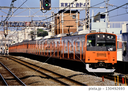 2007年　中央本線を走る201系普通電車10両 130492693