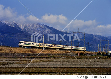 2007年　湖西線を走る117系普通電車6両 130492719