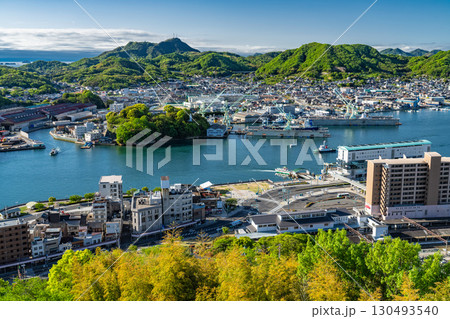 《広島県》尾道の街並み全景・千光寺公園展望台の眺望 130493540