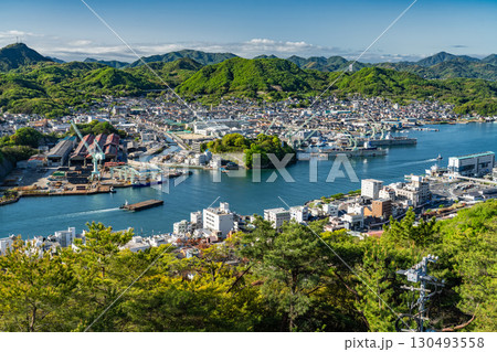 《広島県》尾道の街並み全景・千光寺公園展望台の眺望 130493558