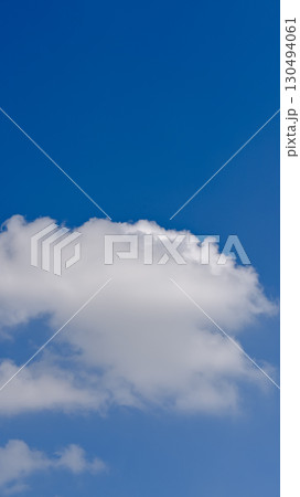 空素材(縦構図) 空素材(縦構図) 130494061