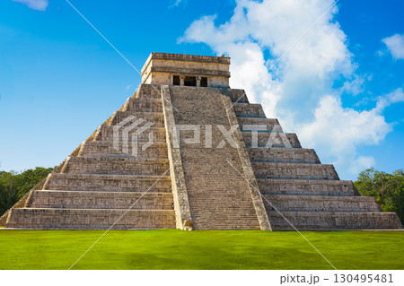 Chichen Itza El Templo Kukulcan temple Chichen Itza El Templo Kukulcan temple 130495481