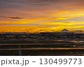 羽田空港の夕暮れ 130499773